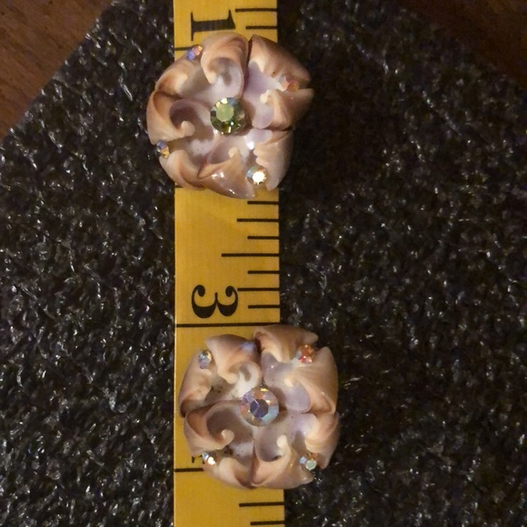 Mother Of Pearl Hand Crafted Necklace & Sea Shell and Rhinestones Earrings - Picture 10 of 12